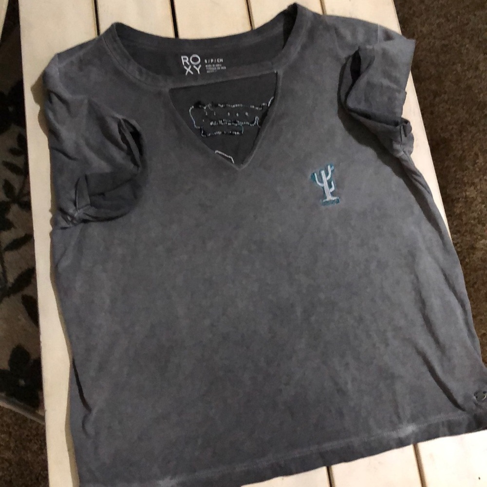 Roxy t shirt